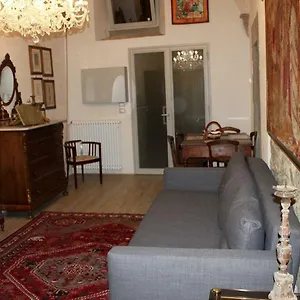 Casa Enzo Apartment